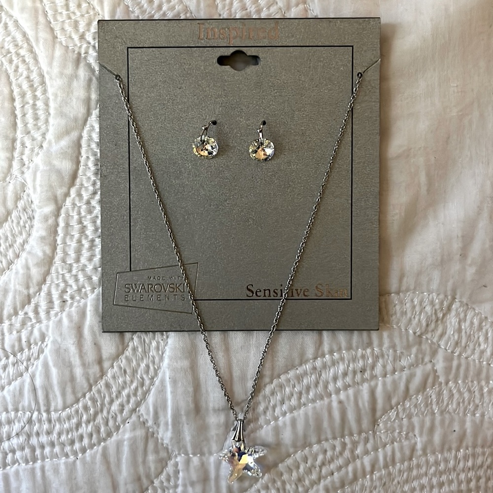 NWT Inspired Earring/Necklace Set